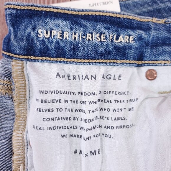 NWT American Eagle Womens 6/28W Super Hi-Rise Flare Jeans Distressed Raw Hem - Picture 7 of 16